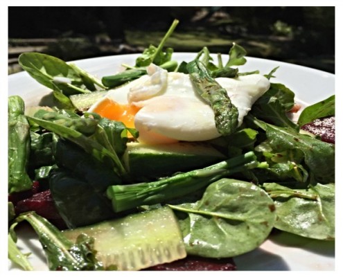 Asparagus-salad-with-a-runny-poached-egg
