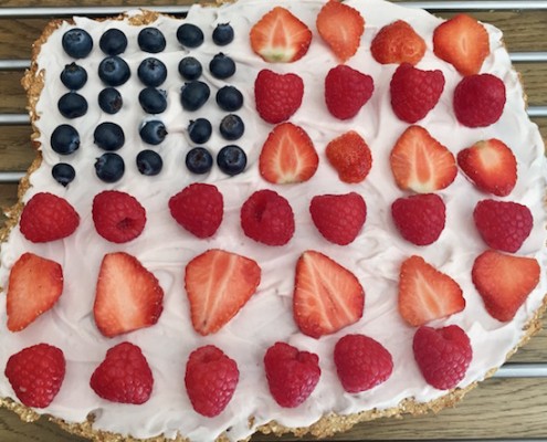 healthy-recipe-Flag-Fruit-Pizza-with-Oaty-Crust